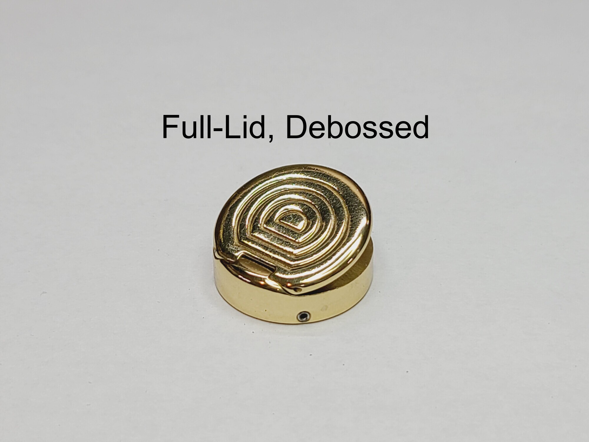 Lacquered Brass, Full Lid Debossed Thumb Rest
